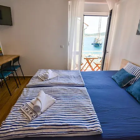 Andela Kordic Apartment Supetarska Draga